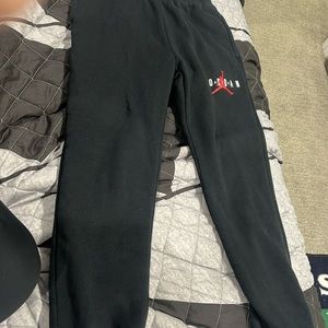 New Jordyn sweats size medium